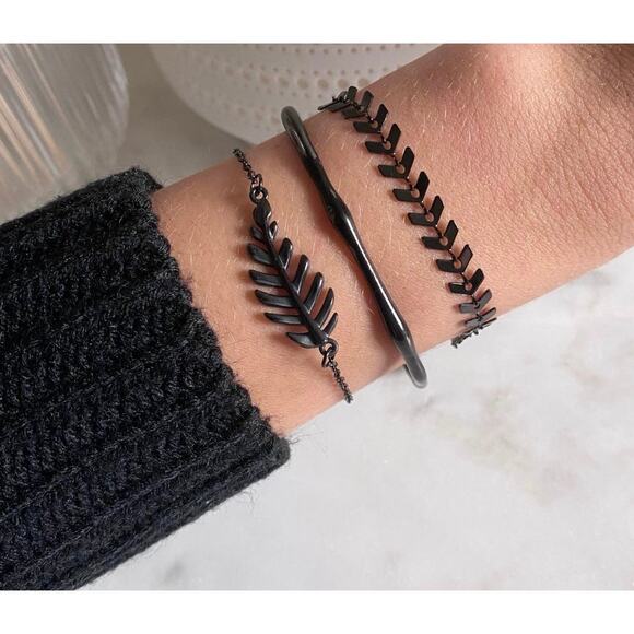 RETAIL $50 Kinsley Armelle Goddess Collection Black Leven Bracelet*Stacking - Picture 2 of 2